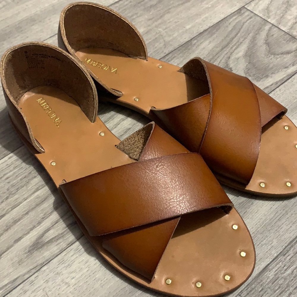 Merona size 6 flats.